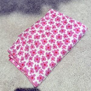 Solly Baby x Madi Nelson ditsy wrap